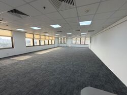 Peninsula Plaza (D6), Office #606270441